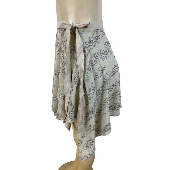 Silence + Noise Women’s Beige Gray Script Print Wrap Skirt Sz S/P - New - Picture 3 of 10
